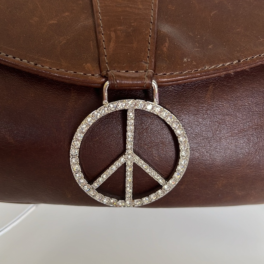 ❤️ Vintage Sherry Wolf Crystal Peace Sign Leather Convertible Clutch Bag w/Chain - Picture 2 of 15
